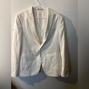 Women’s Zara, off white blazer size 40
